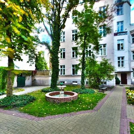 Nathan'S Villa Hostel Warszawa Exteriör bild