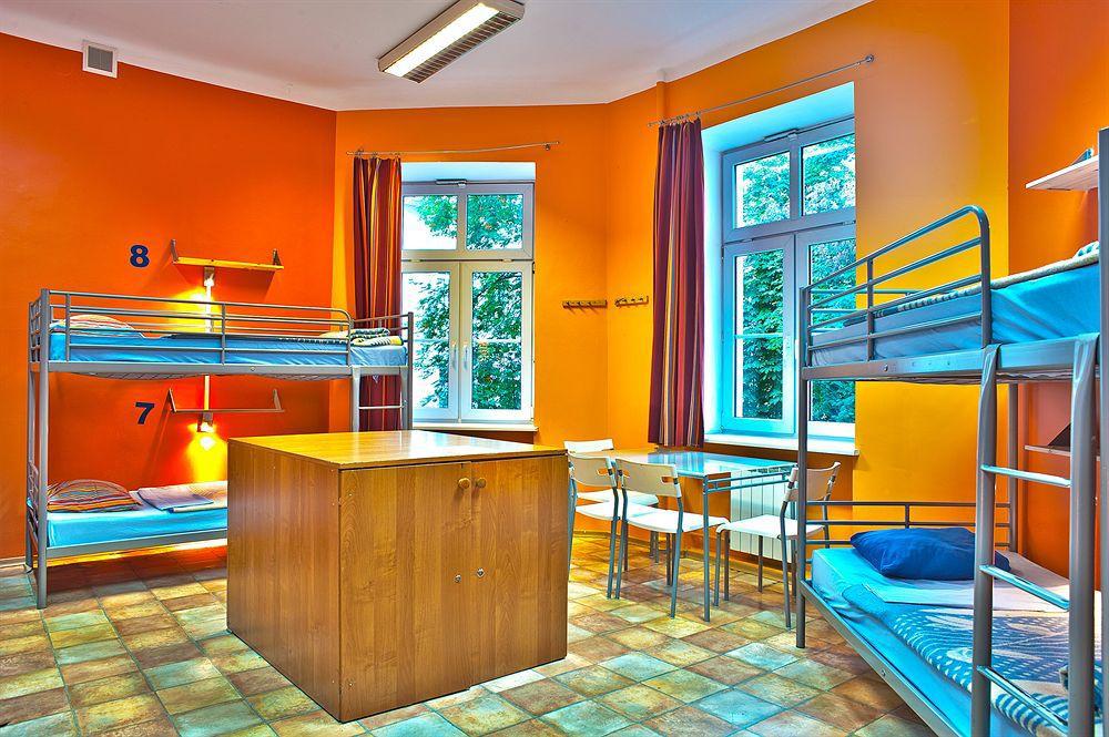 Nathan'S Villa Hostel Warszawa Exteriör bild