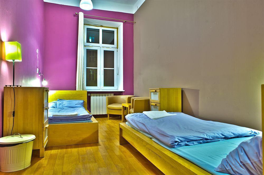 Nathan'S Villa Hostel Warszawa Exteriör bild