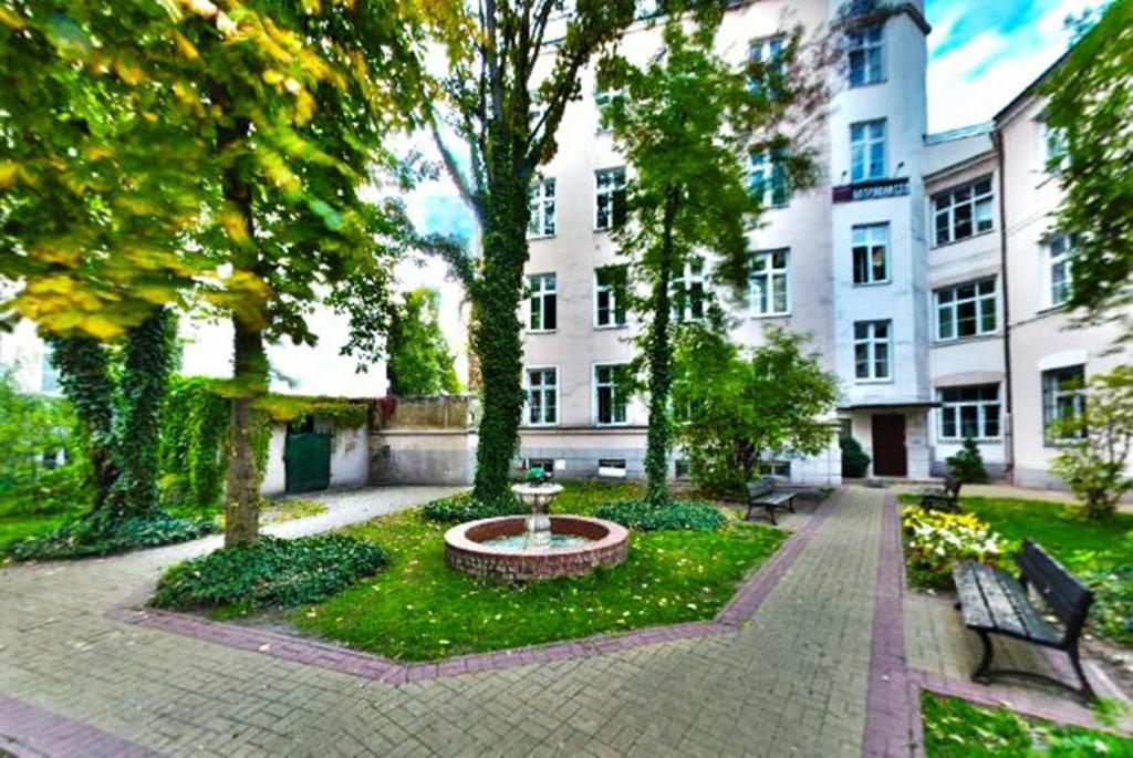 Nathan'S Villa Hostel Warszawa Exteriör bild