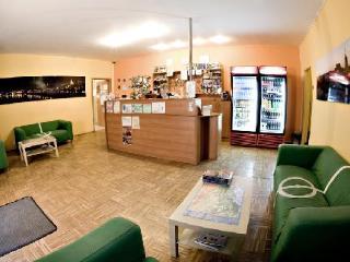 Nathan'S Villa Hostel Warszawa Exteriör bild