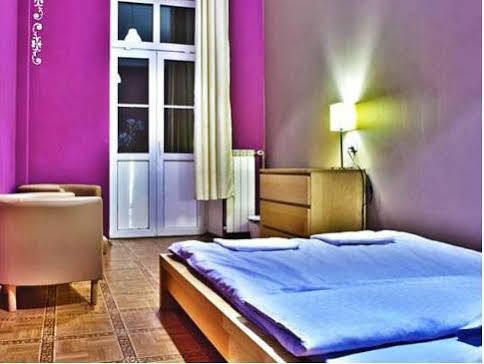 Nathan'S Villa Hostel Warszawa Exteriör bild