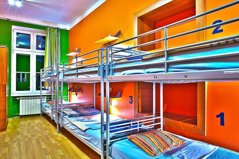 Nathan'S Villa Hostel Warszawa Rum bild